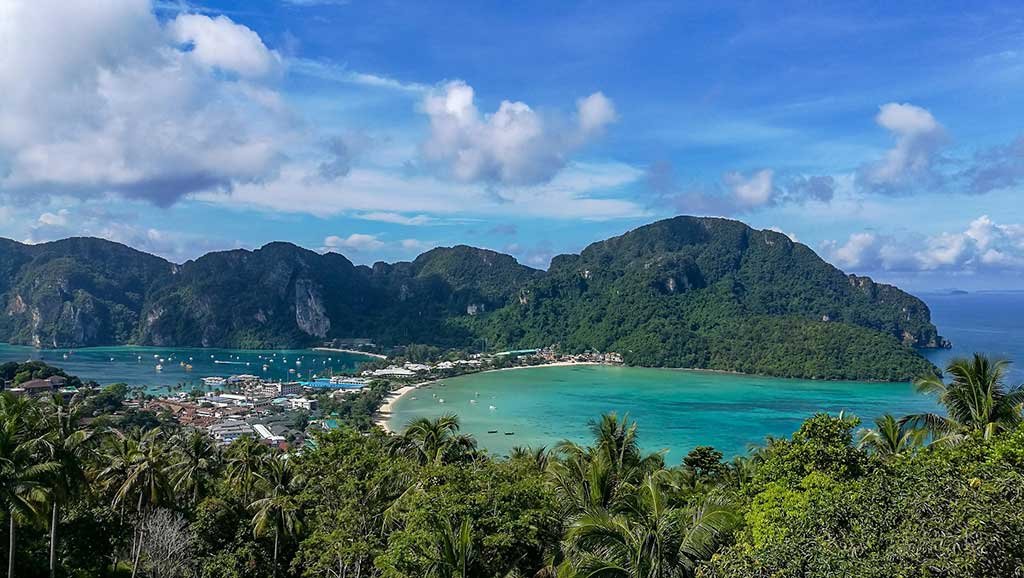 Phi phi island